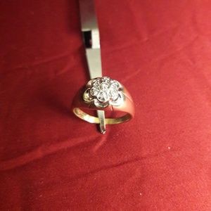 10k vintage solid Yellow Gold with diamond's